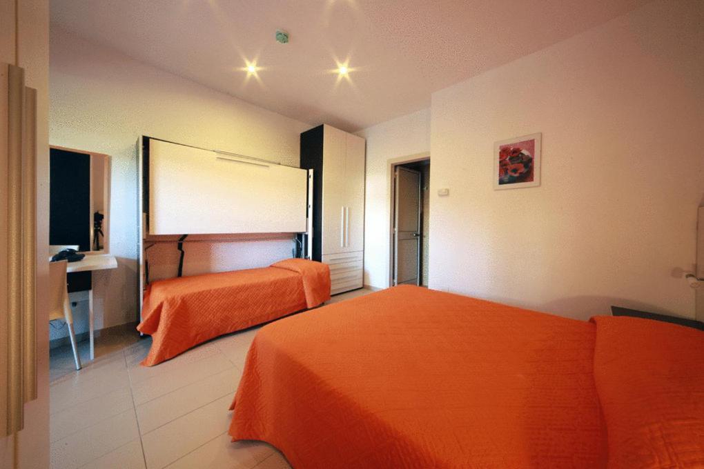 Hotel Incontro 3*